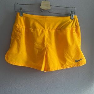 Sz M orange Nike run shorts
